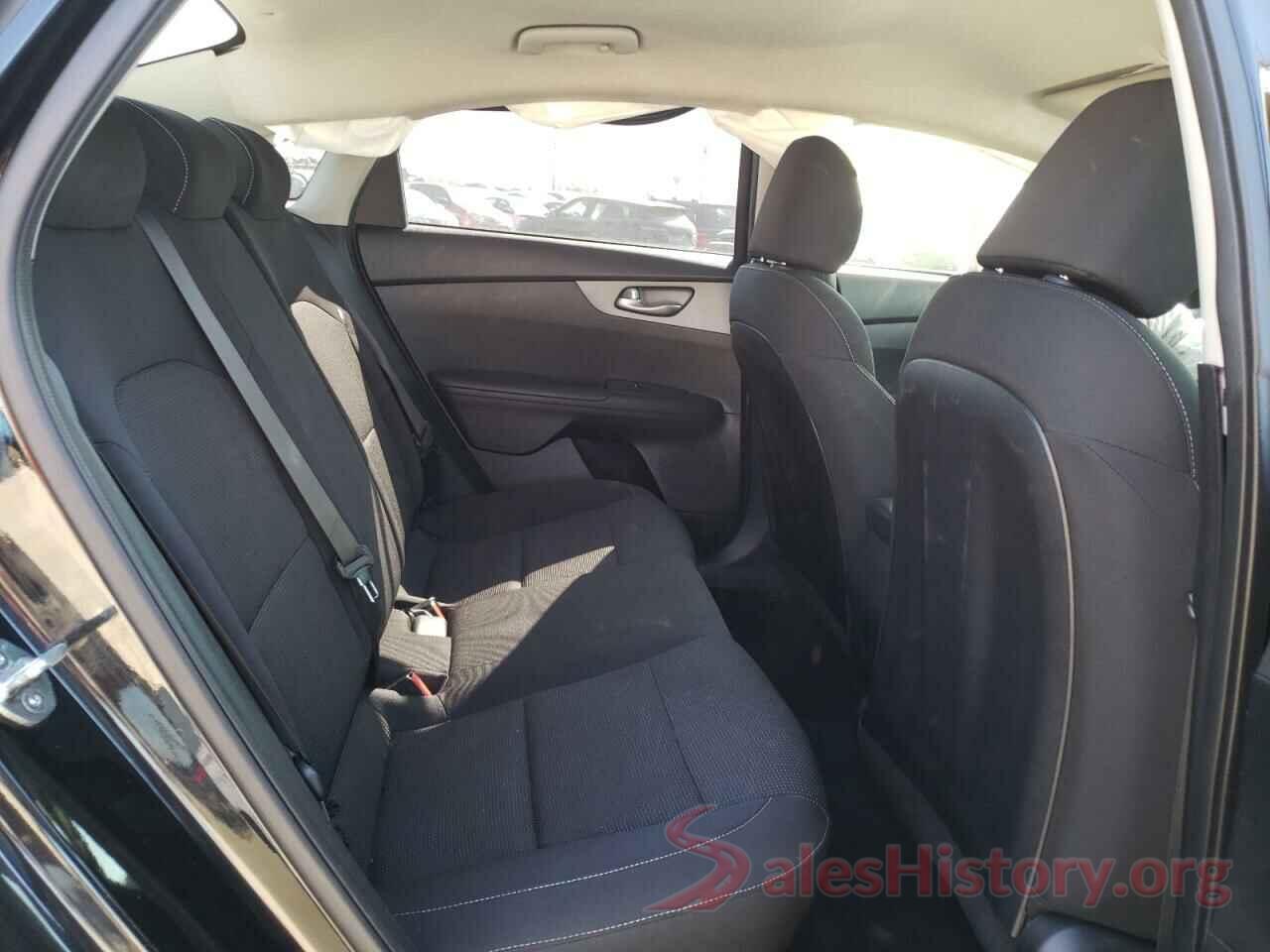 3KPF24AD7KE115752 2019 KIA FORTE