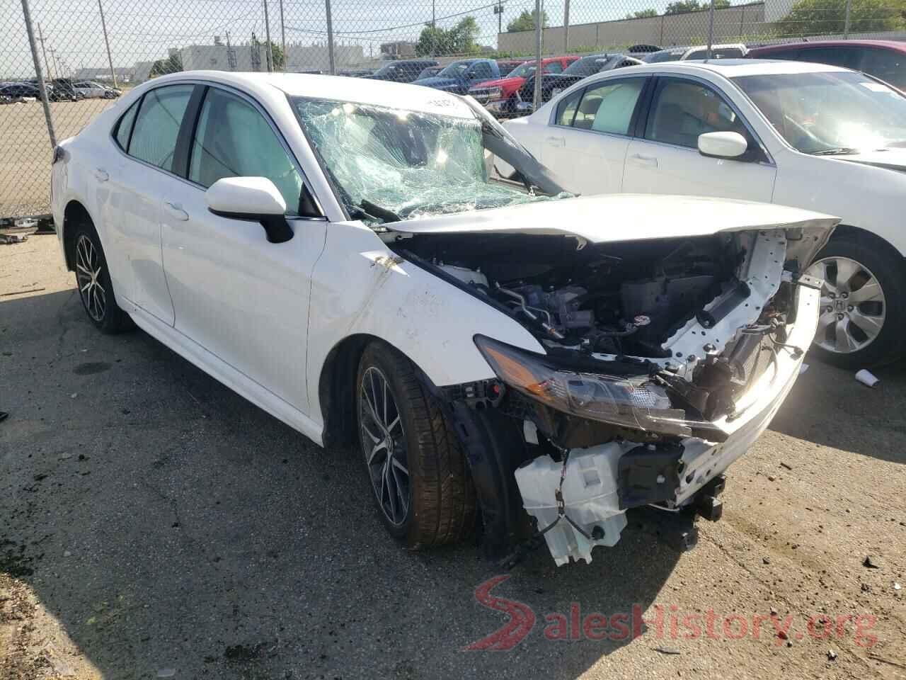 4T1G11AK7MU524337 2021 TOYOTA CAMRY