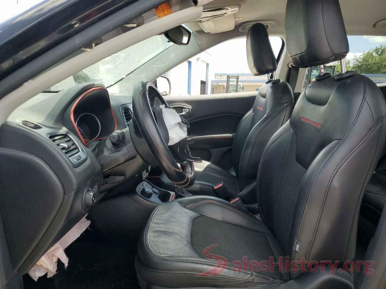 3C4NJDDB9JT282780 2018 JEEP COMPASS