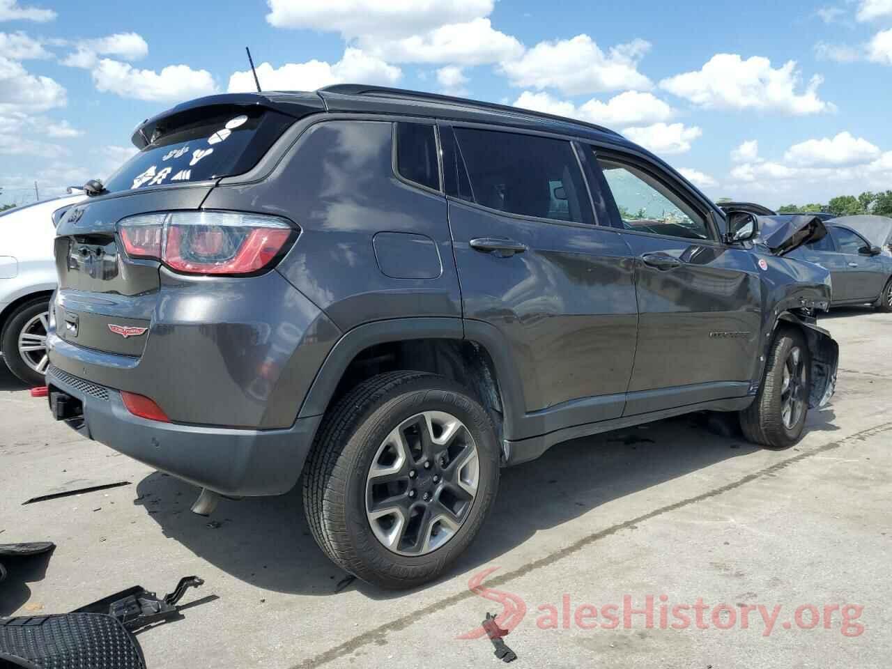 3C4NJDDB9JT282780 2018 JEEP COMPASS