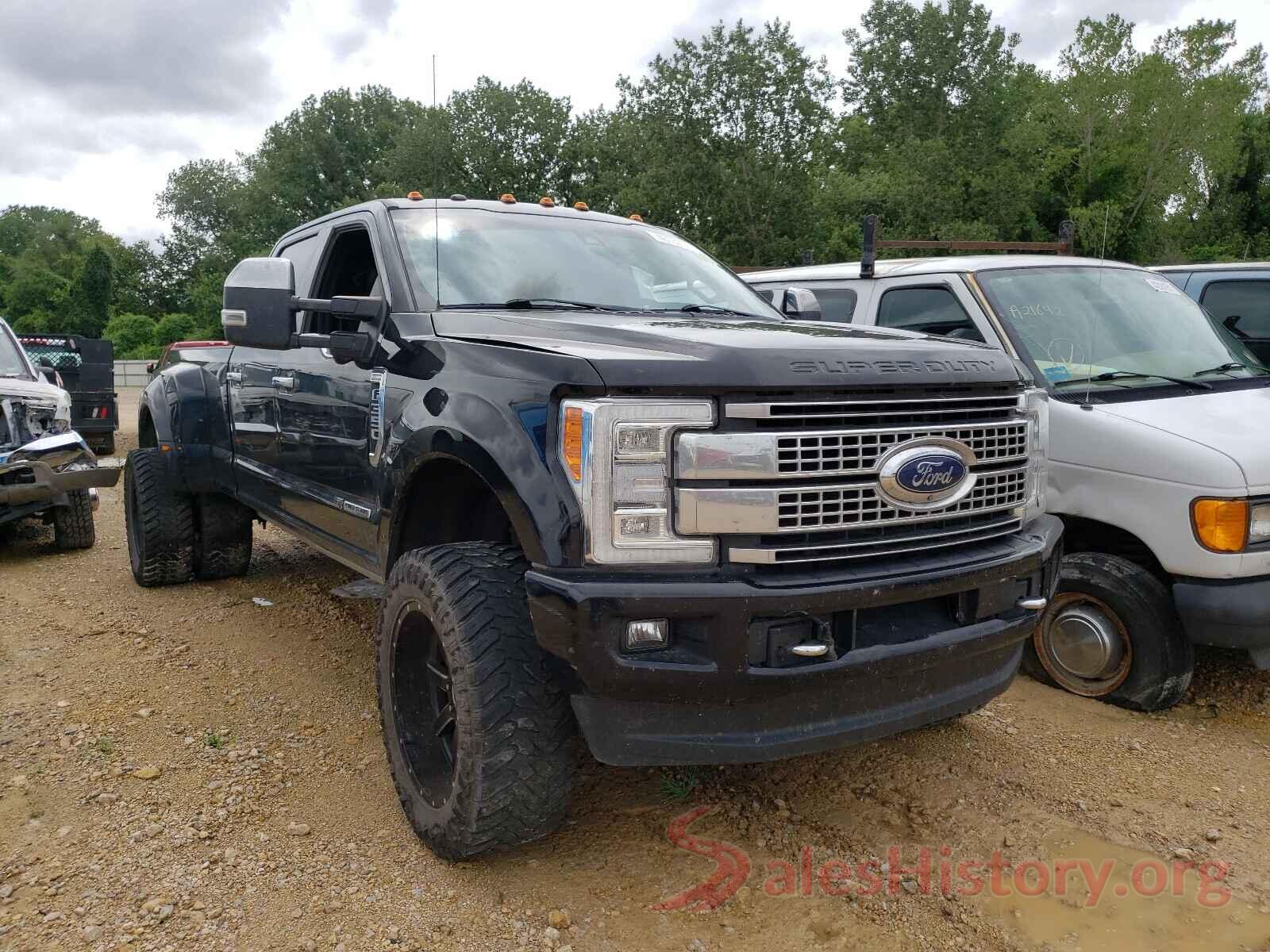 1FT8W3DTXHEE31001 2017 FORD F350