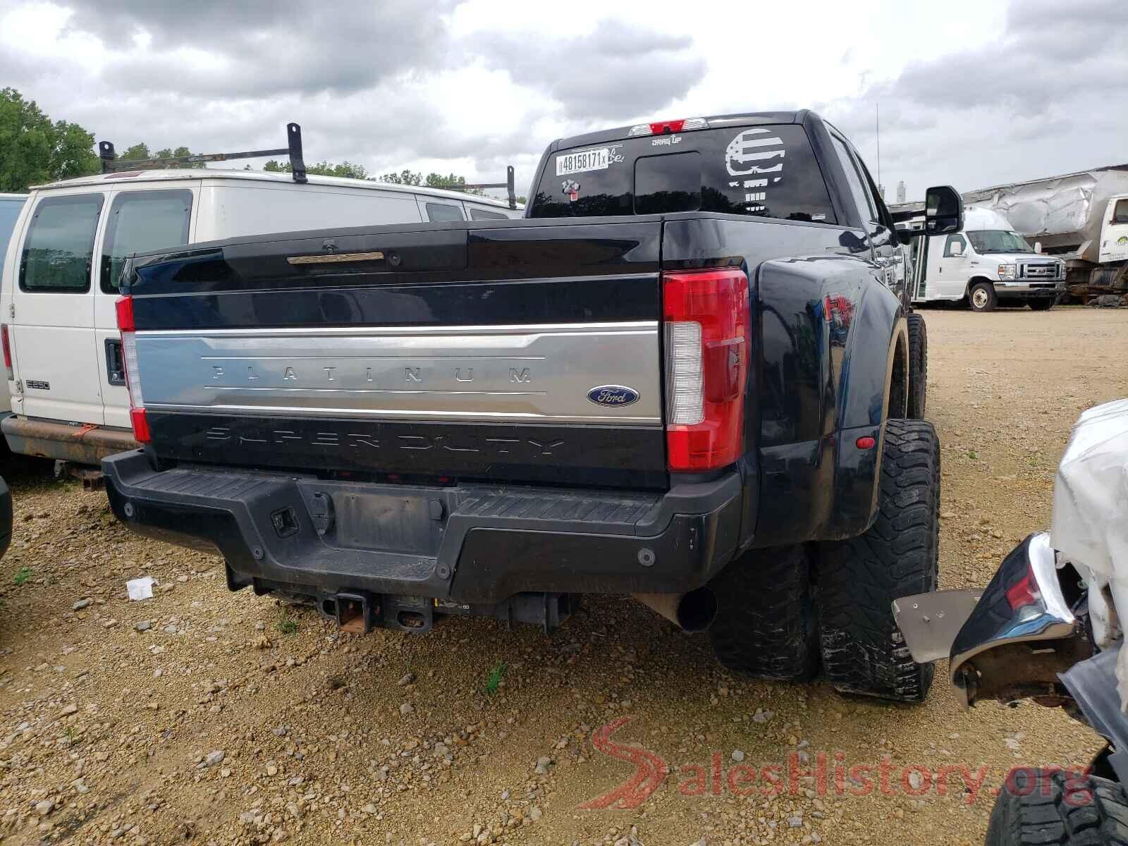 1FT8W3DTXHEE31001 2017 FORD F350