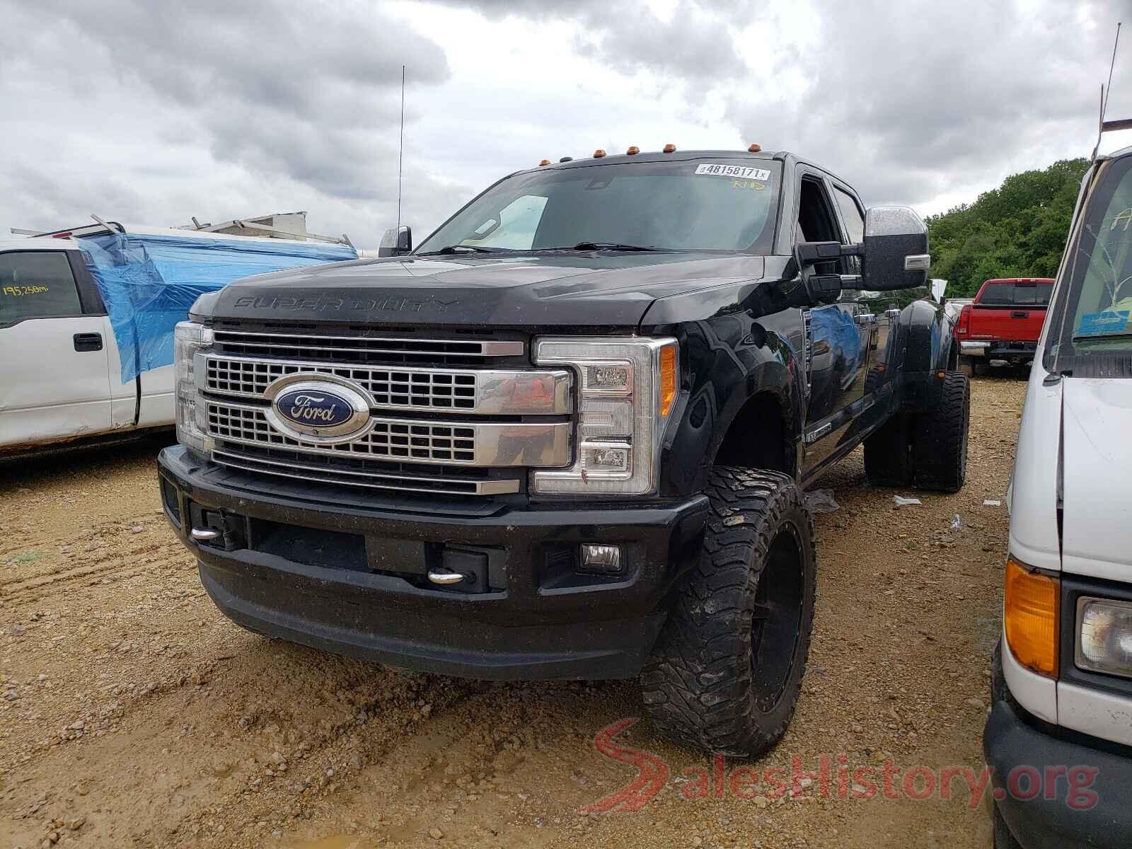 1FT8W3DTXHEE31001 2017 FORD F350