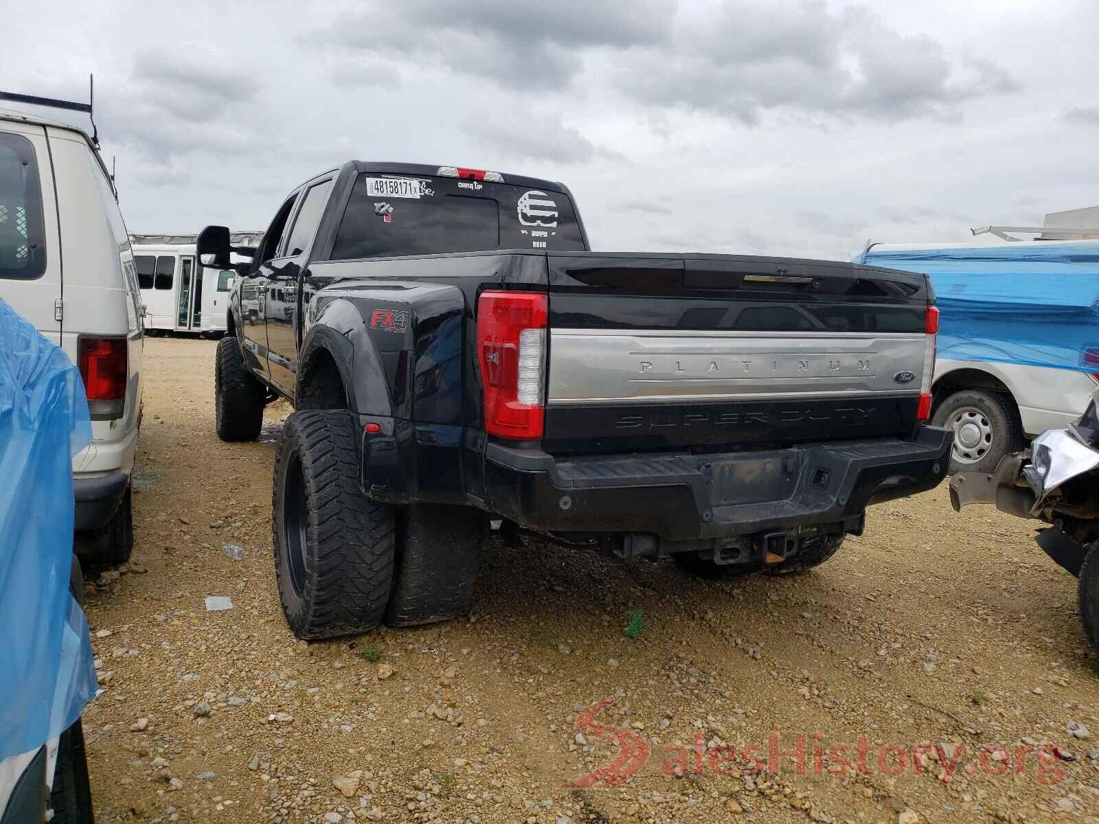 1FT8W3DTXHEE31001 2017 FORD F350