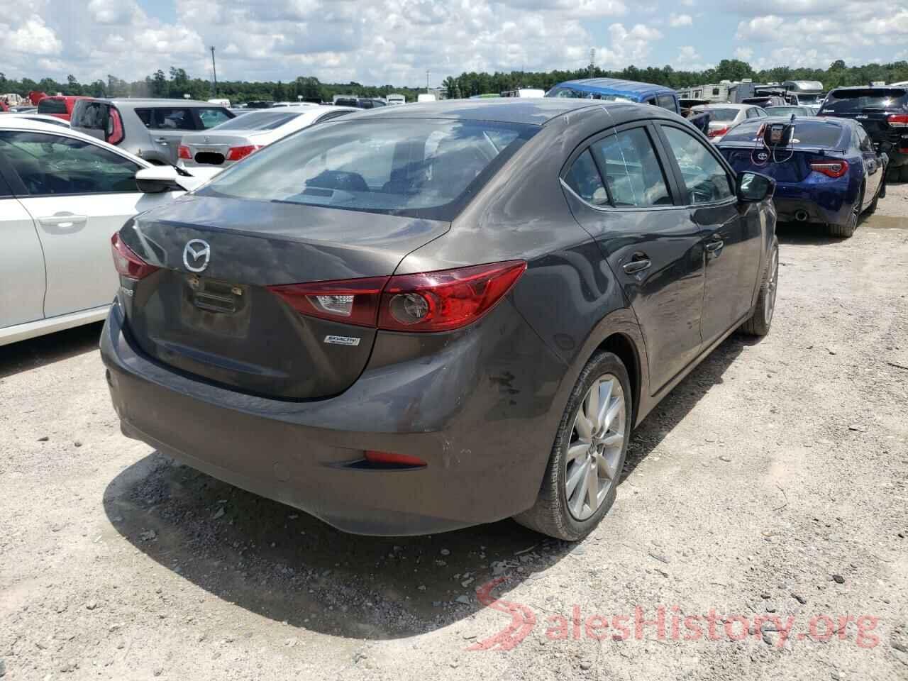 JM1BN1V71H1105657 2017 MAZDA 3