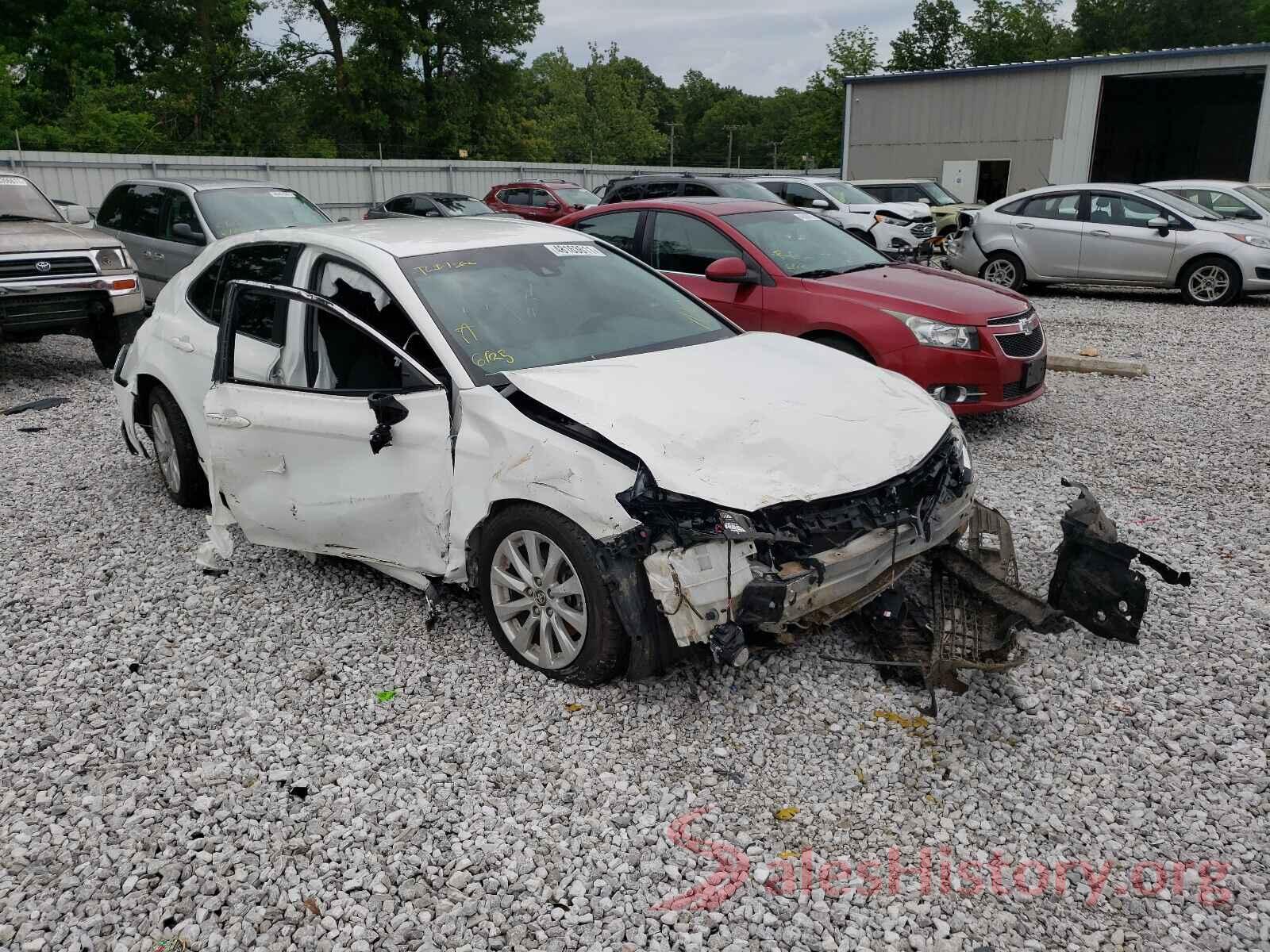 JTNB11HK9J3027761 2018 TOYOTA CAMRY