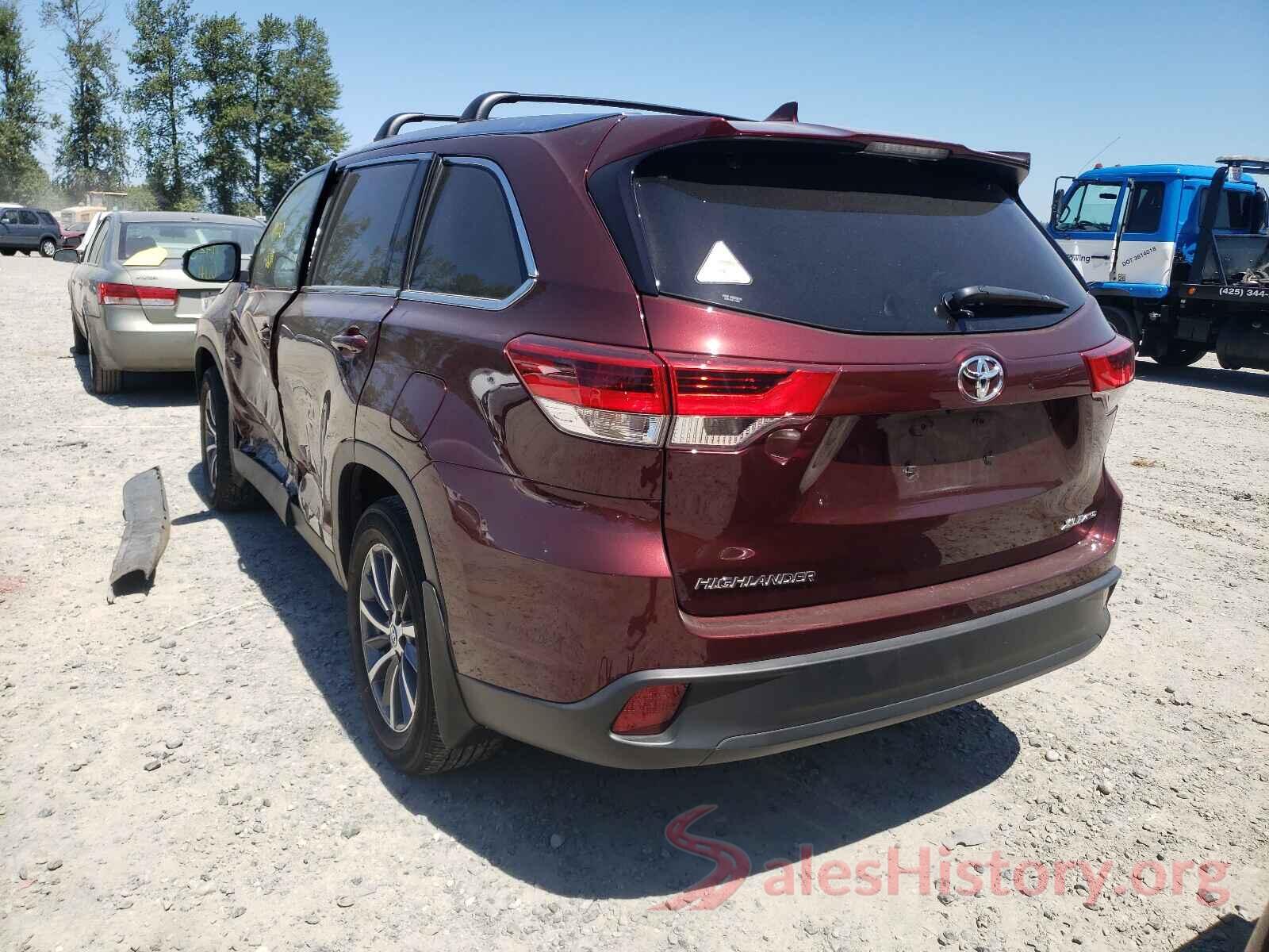 5TDJZRFHXKS700653 2019 TOYOTA HIGHLANDER