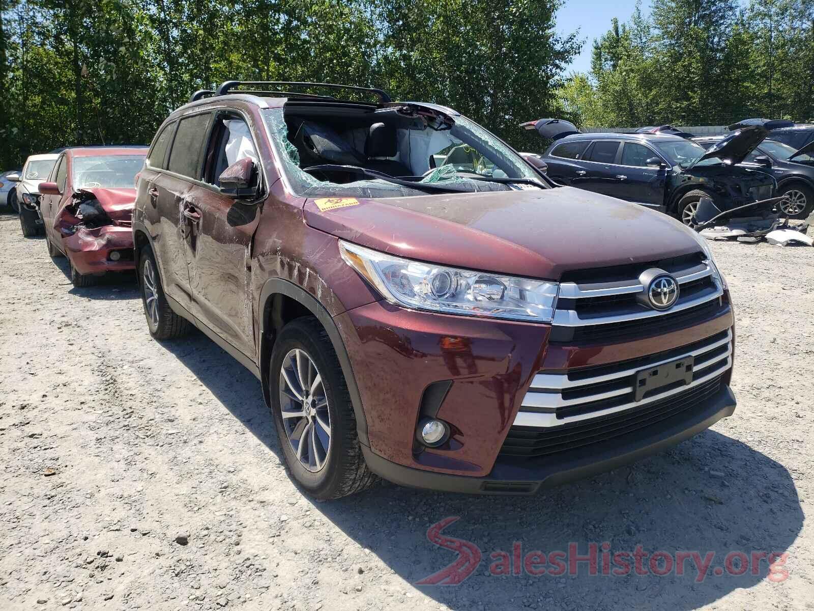 5TDJZRFHXKS700653 2019 TOYOTA HIGHLANDER