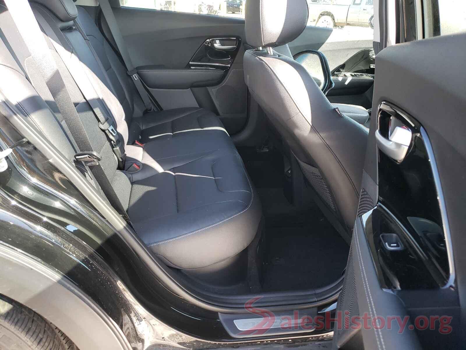 KNDCE3LC2H5047972 2017 KIA NIRO