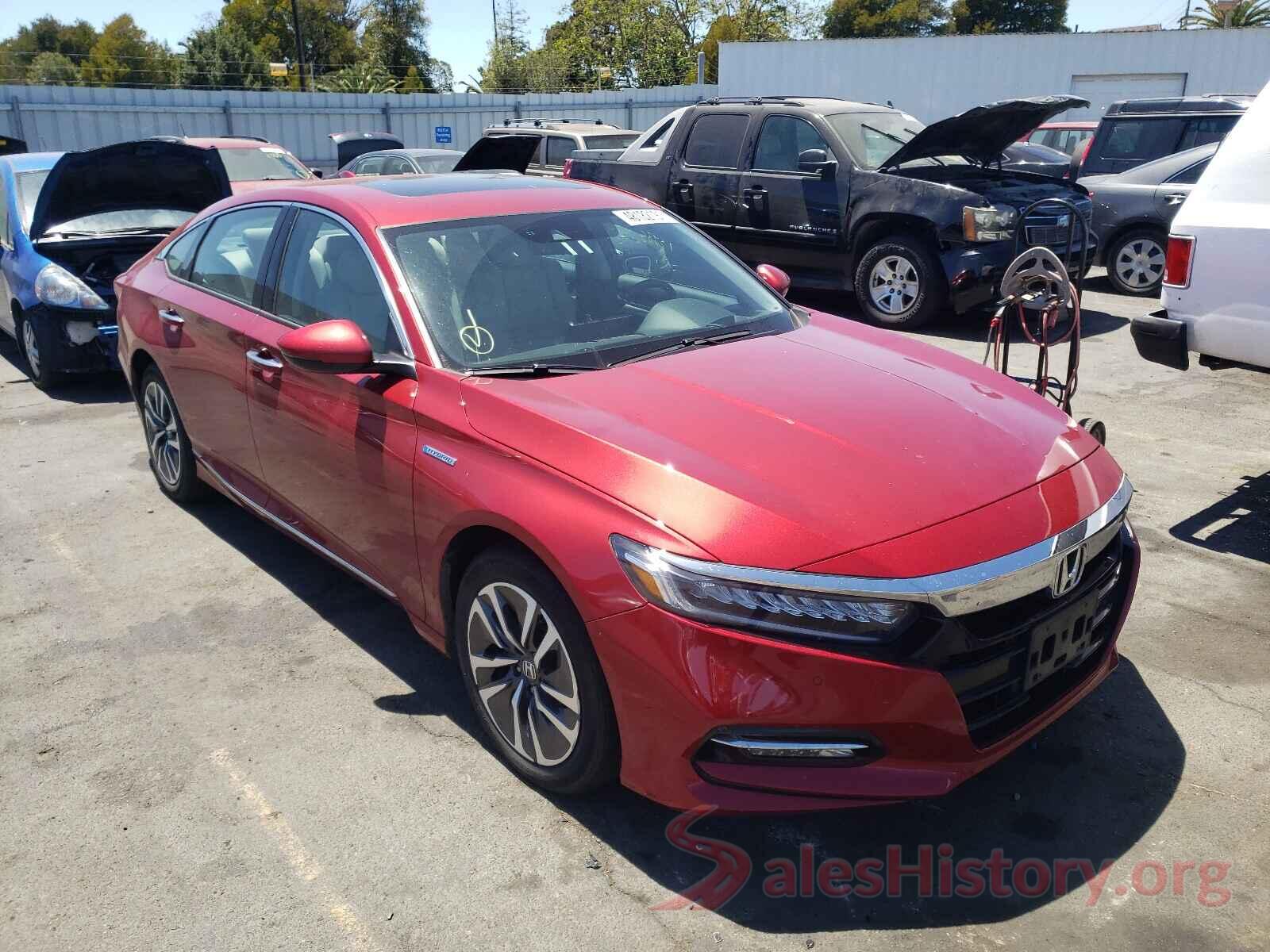 1HGCV3F92JA005901 2018 HONDA ACCORD