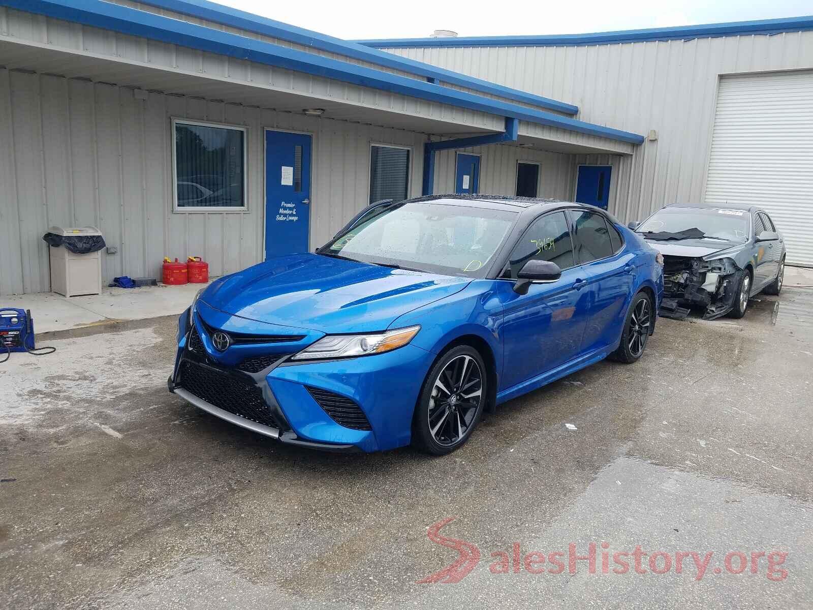 4T1BZ1HK2JU021450 2018 TOYOTA CAMRY