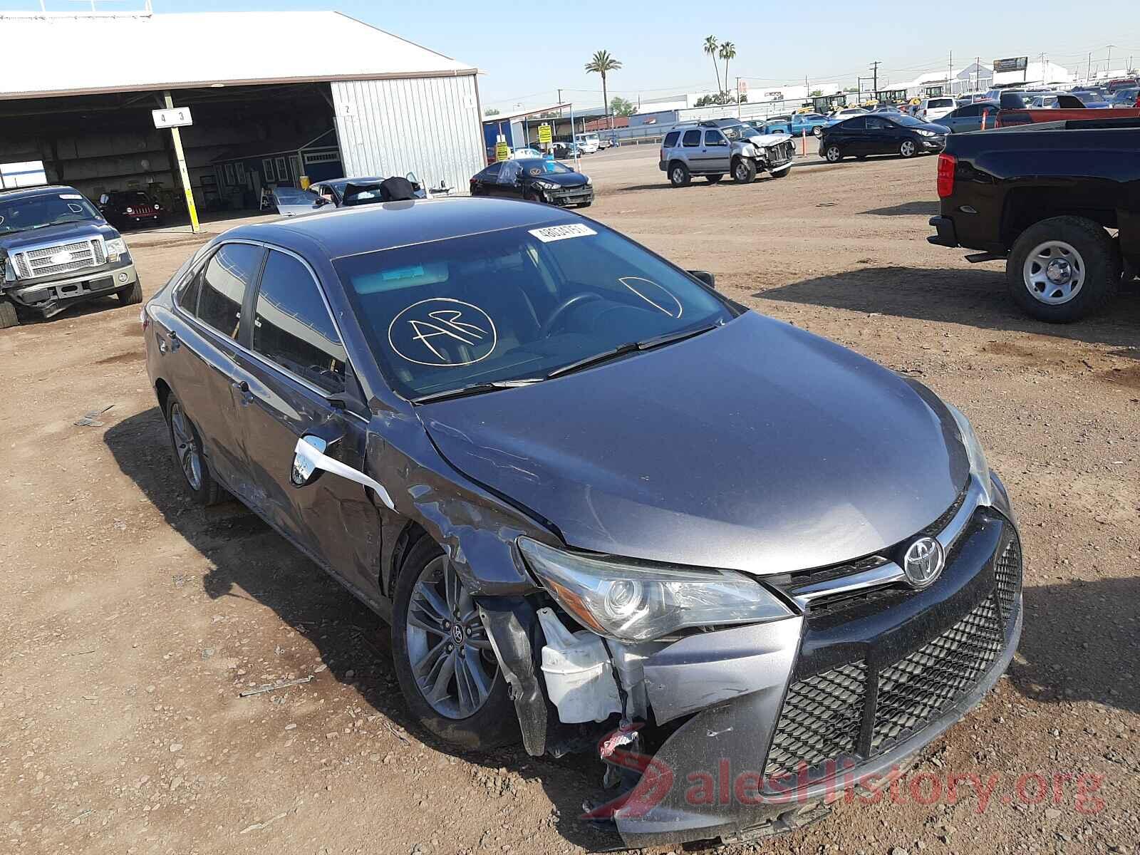 4T1BF1FK2HU647523 2017 TOYOTA CAMRY