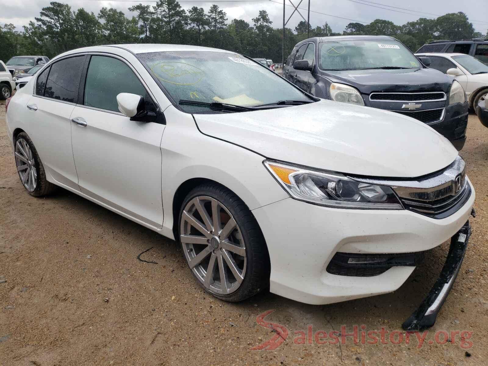 1HGCR2F15HA093085 2017 HONDA ACCORD