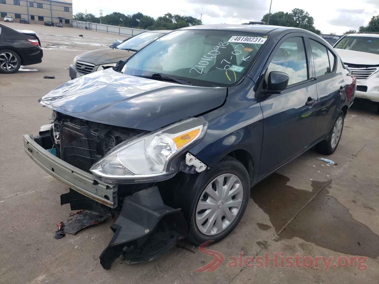 3N1CN7AP2HL825977 2017 NISSAN VERSA