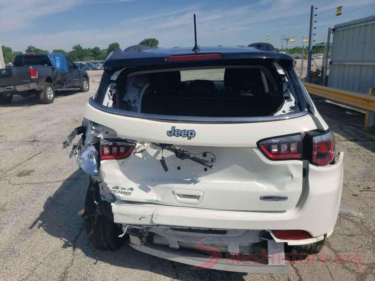 3C4NJDBB5JT212048 2018 JEEP COMPASS