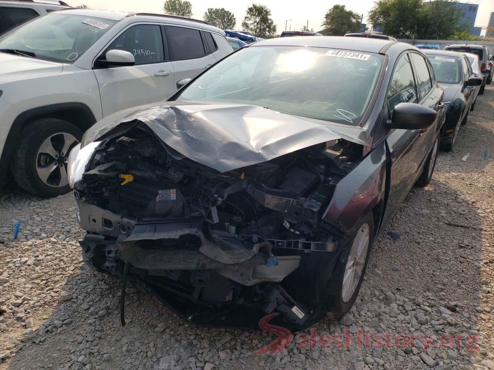 1FADP3K27JL303392 2018 FORD FOCUS