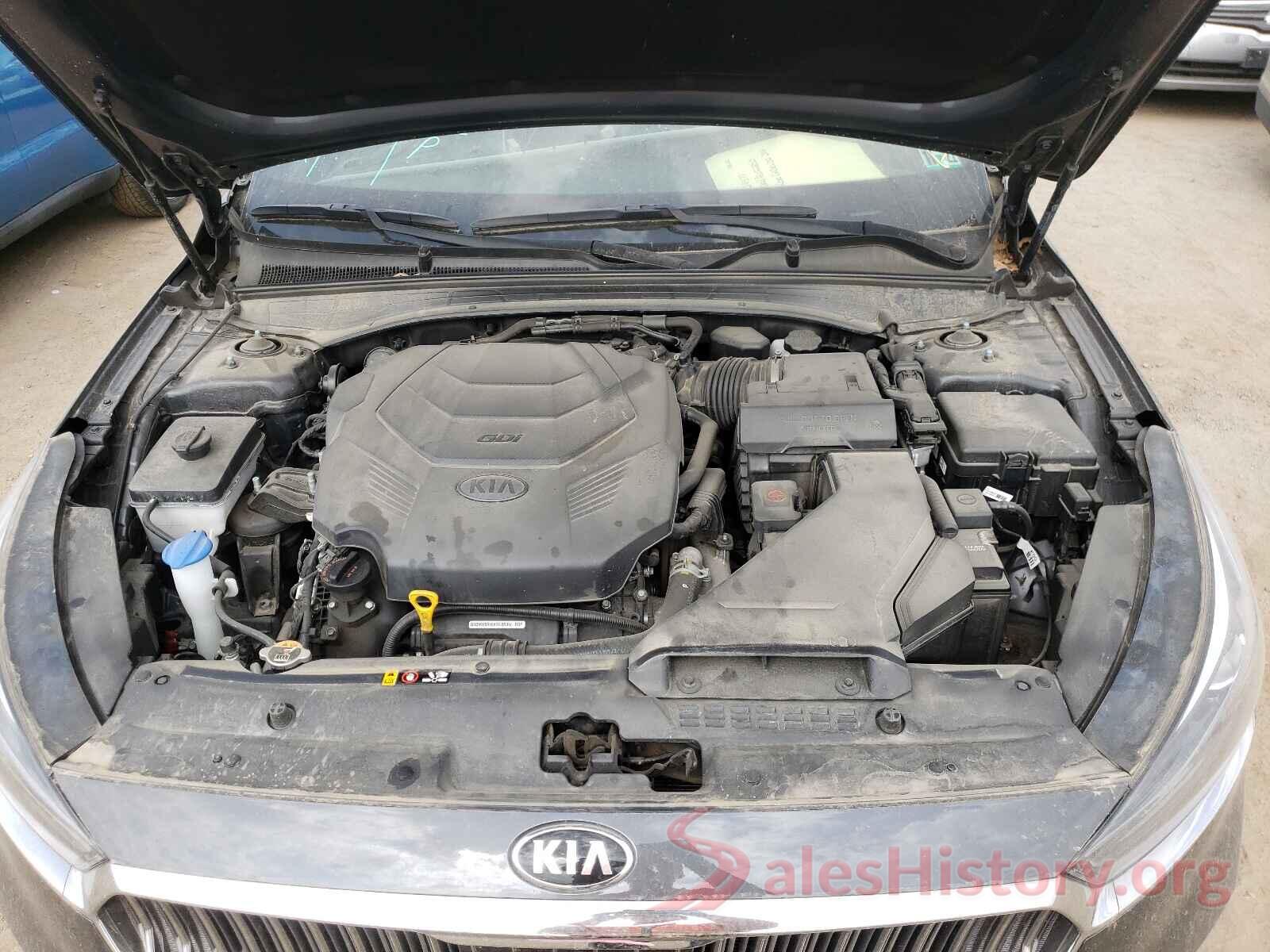 KNALC4J18J5104062 2018 KIA CADENZA