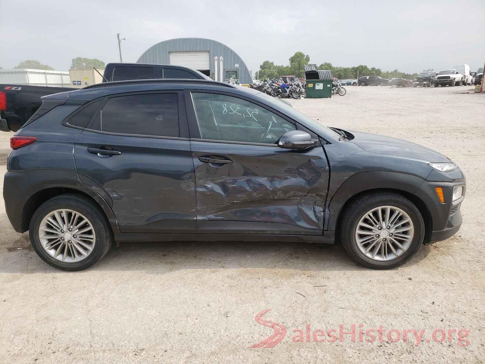 KM8K22AAXJU080774 2018 HYUNDAI KONA