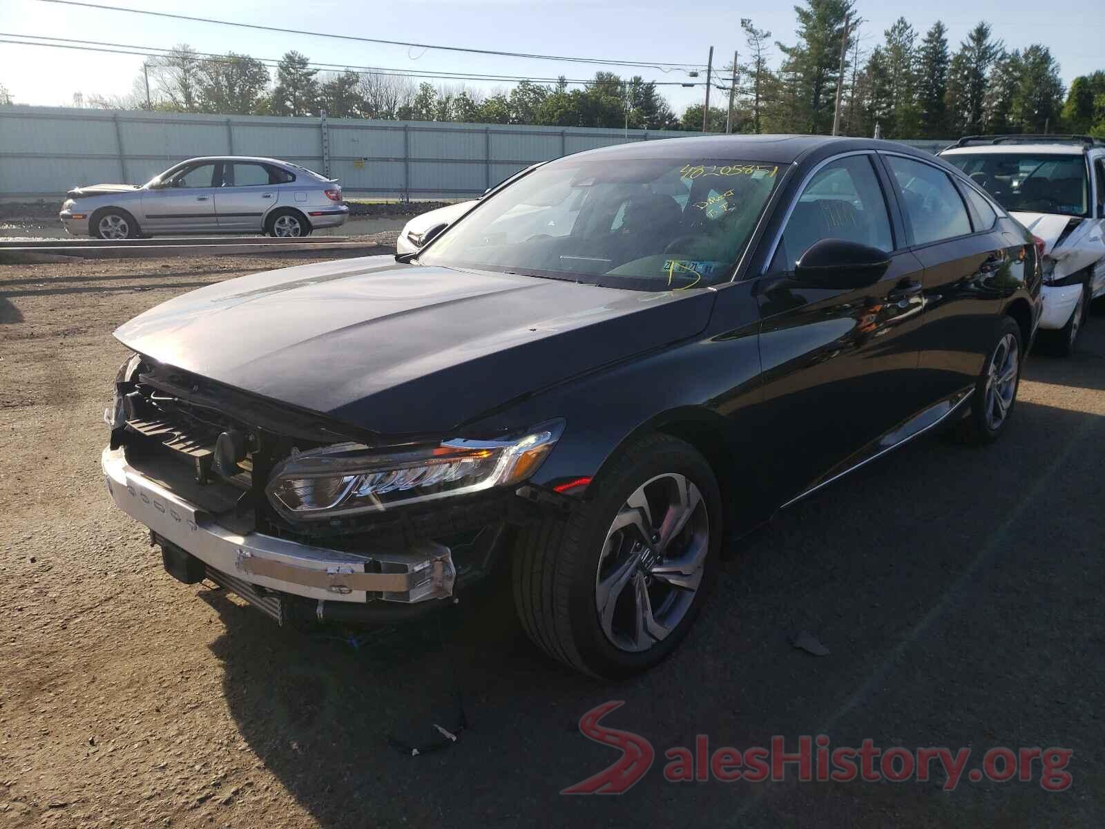 1HGCV1F49JA082404 2018 HONDA ACCORD