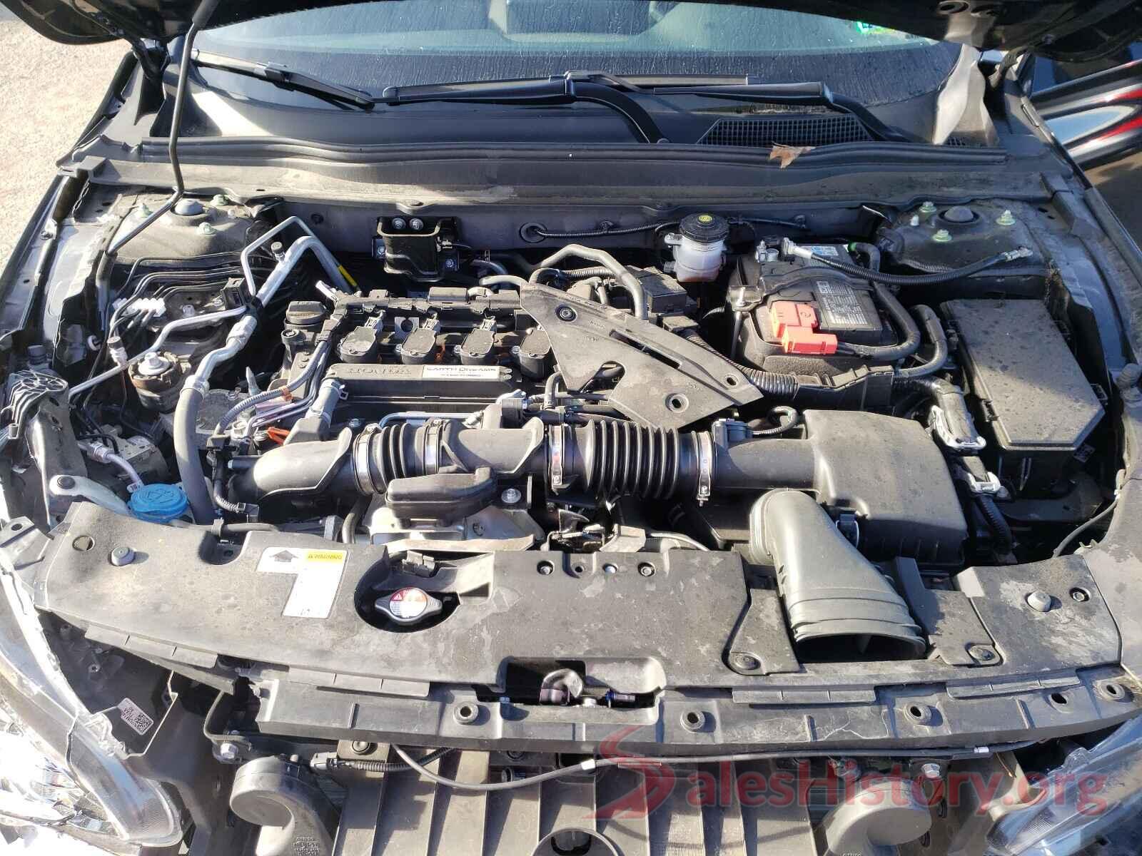 1HGCV1F49JA082404 2018 HONDA ACCORD