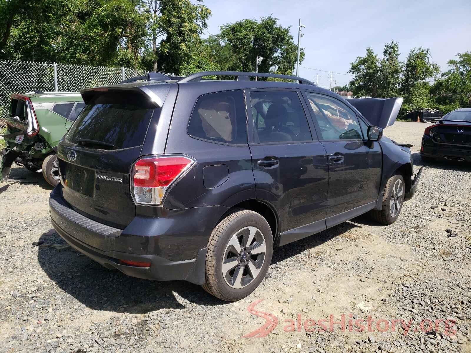 JF2SJAGC9JH523839 2018 SUBARU FORESTER