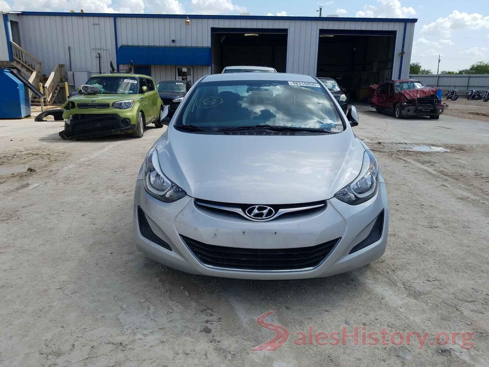 5NPDH4AE7GH793032 2016 HYUNDAI ELANTRA