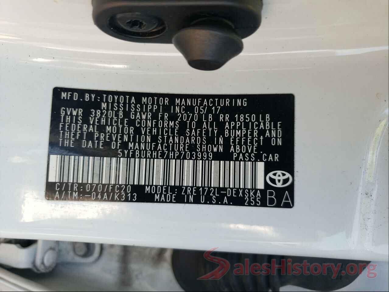 5YFBURHE7HP703999 2017 TOYOTA COROLLA