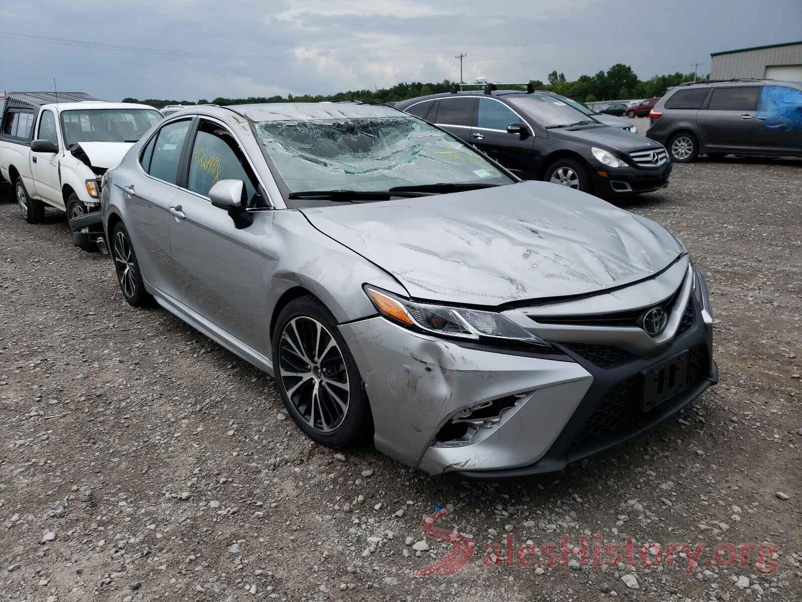 4T1B11HK5KU718877 2019 TOYOTA CAMRY