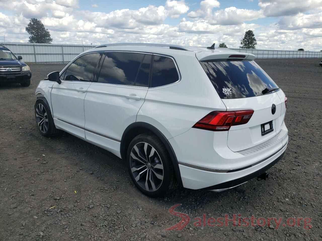 3VV4B7AX3JM132833 2018 VOLKSWAGEN TIGUAN