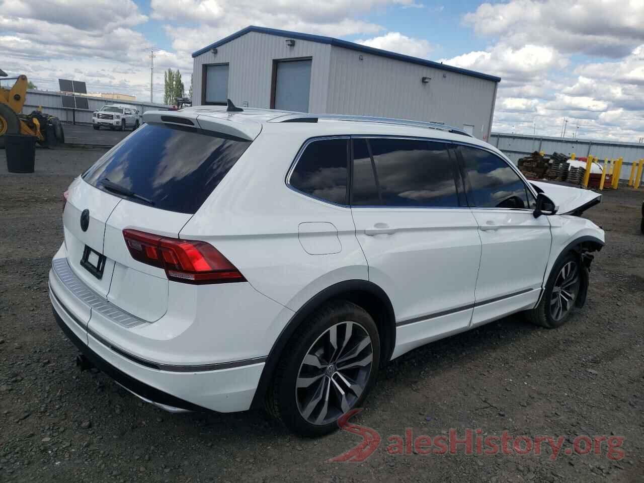 3VV4B7AX3JM132833 2018 VOLKSWAGEN TIGUAN