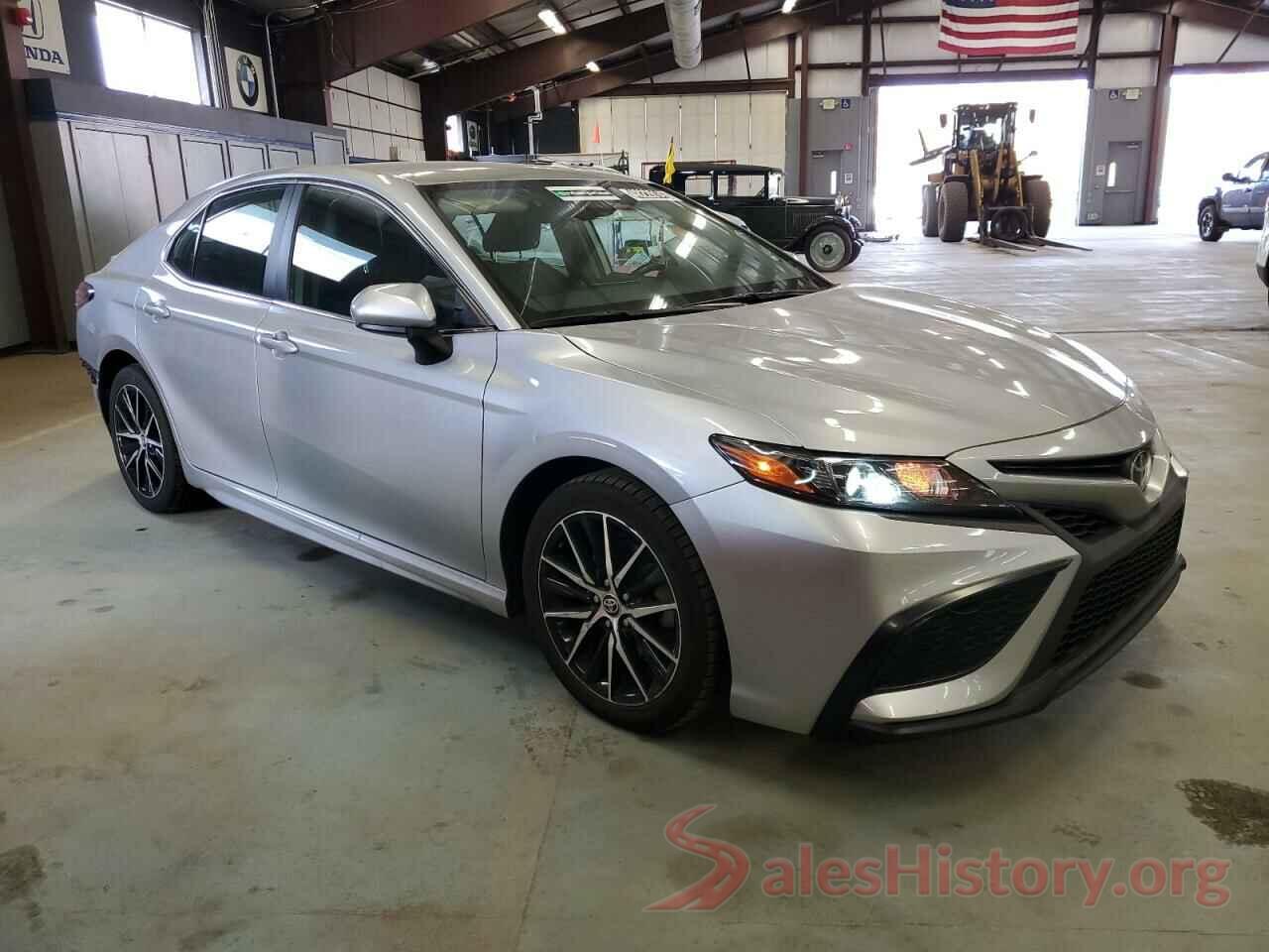 4T1G11AK1MU518050 2021 TOYOTA CAMRY