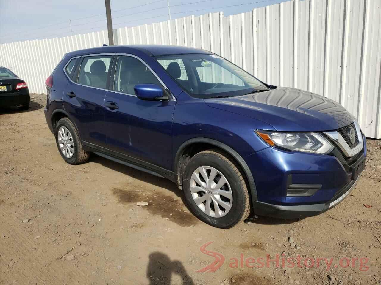 KNMAT2MV8JP587828 2018 NISSAN ROGUE