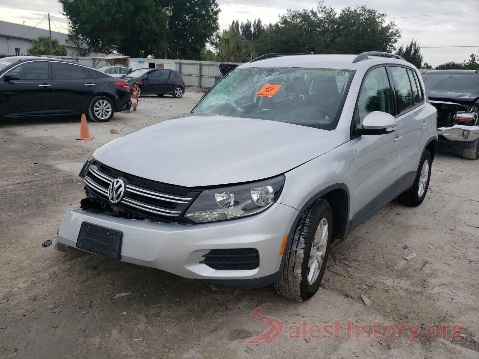 WVGAV7AX2HK010860 2017 VOLKSWAGEN TIGUAN