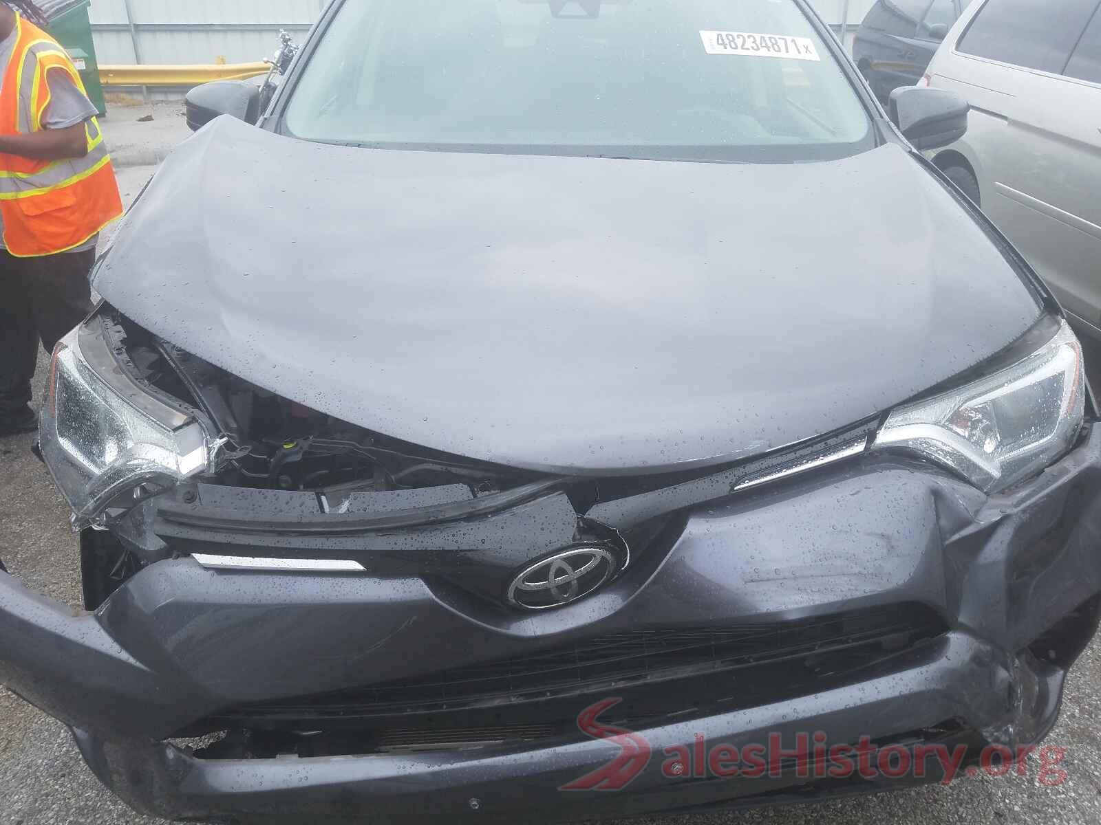 JTMBFREV3HJ104861 2017 TOYOTA RAV4