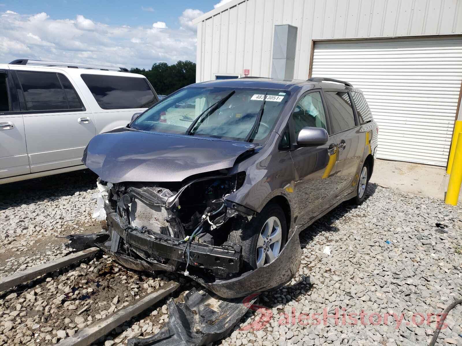 5TDKZ3DC2KS001087 2019 TOYOTA SIENNA