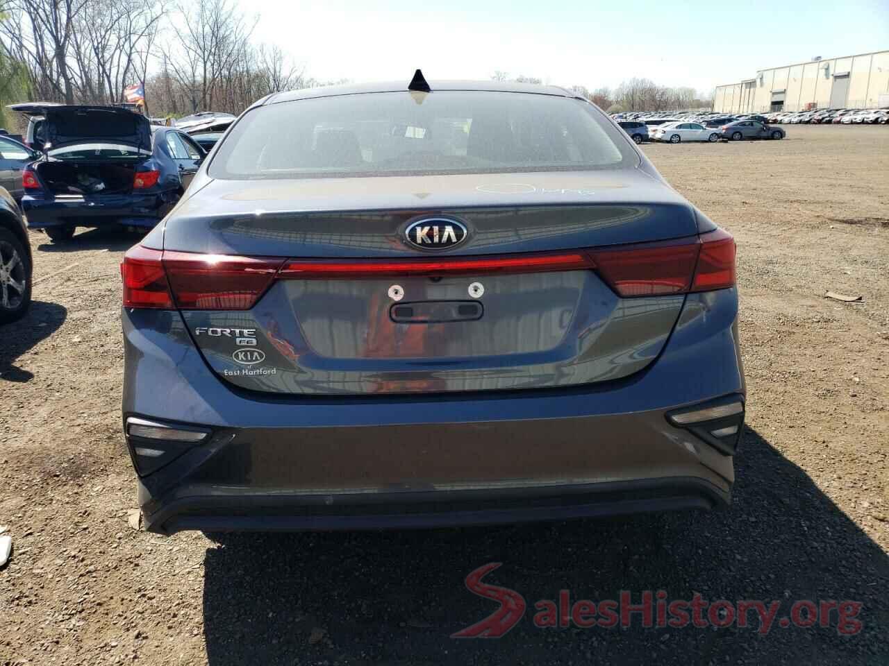 3KPF24AD4KE129088 2019 KIA FORTE