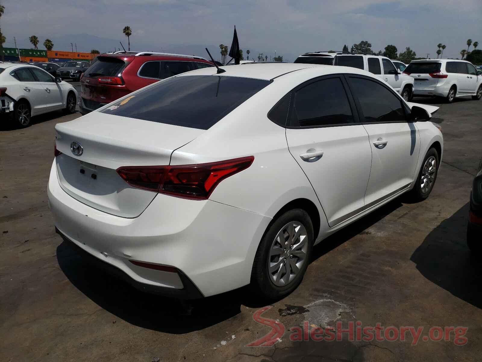 3KPC24A33JE034840 2018 HYUNDAI ACCENT