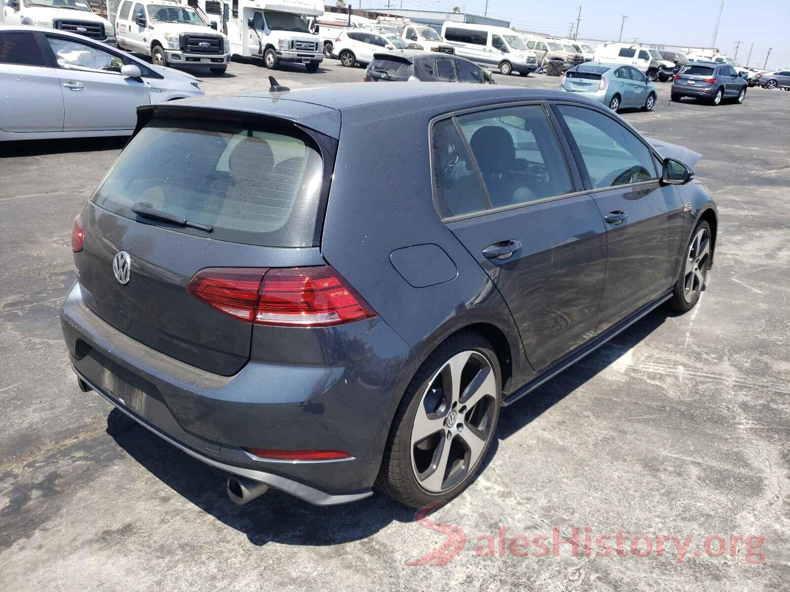 3VW447AU6JM294533 2018 VOLKSWAGEN GTI