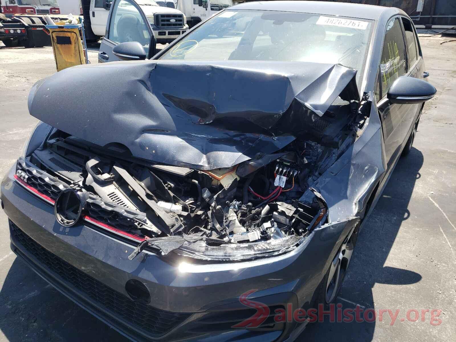 3VW447AU6JM294533 2018 VOLKSWAGEN GTI