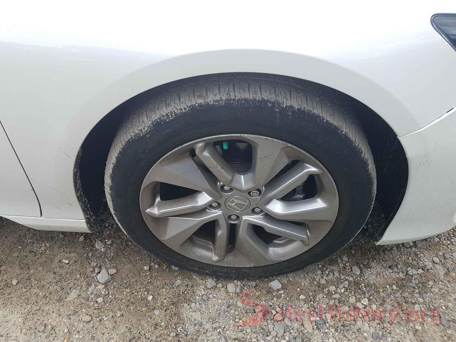 1HGCV1F14JA116240 2018 HONDA ACCORD