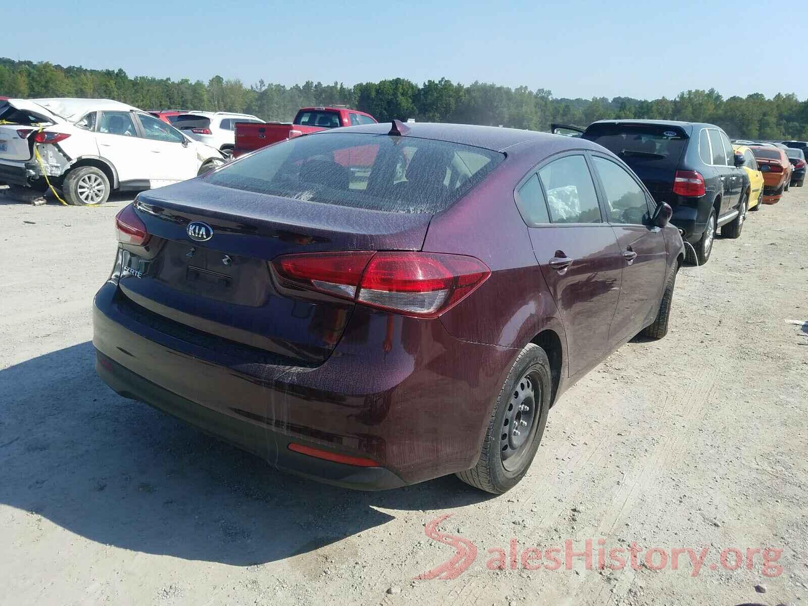 3KPFK4A75JE182147 2018 KIA FORTE