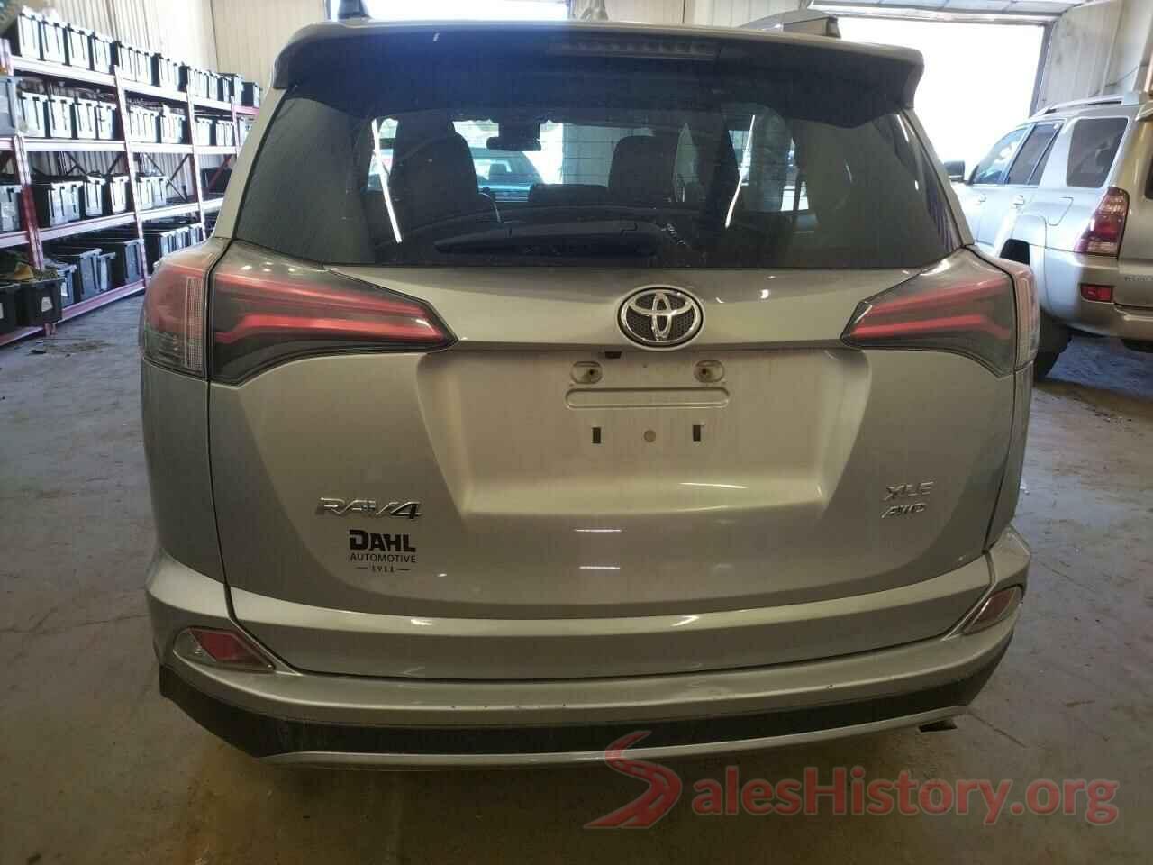 2T3RFREV6HW630689 2017 TOYOTA RAV4