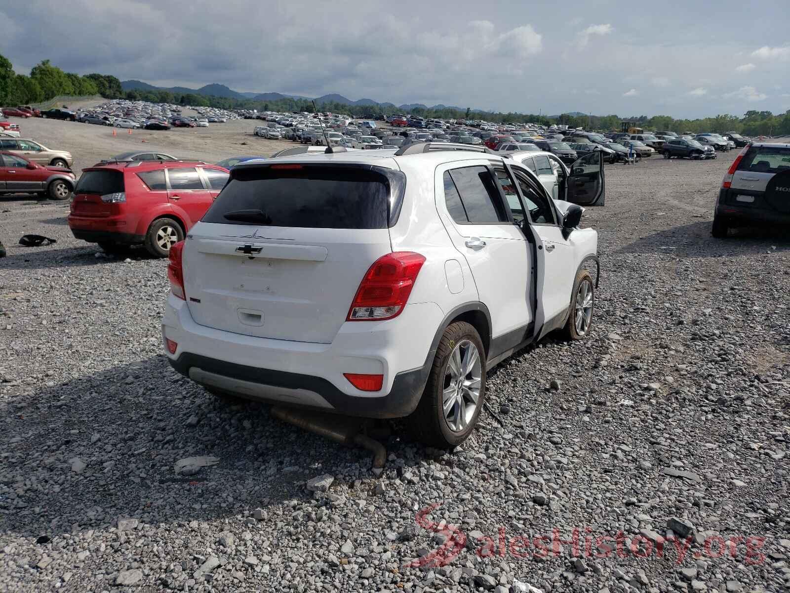 3GNCJLSB1KL318135 2019 CHEVROLET TRAX