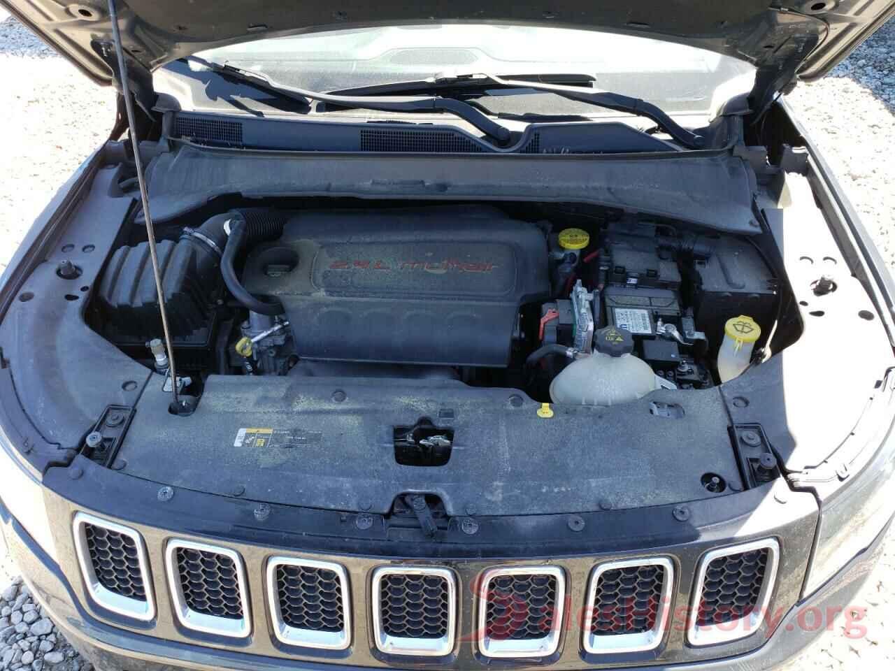 3C4NJDCB0JT298285 2018 JEEP COMPASS