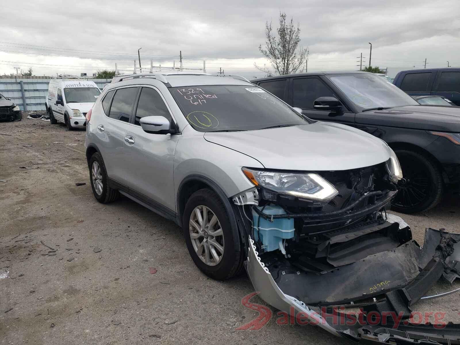 KNMAT2MT7JP566581 2018 NISSAN ROGUE