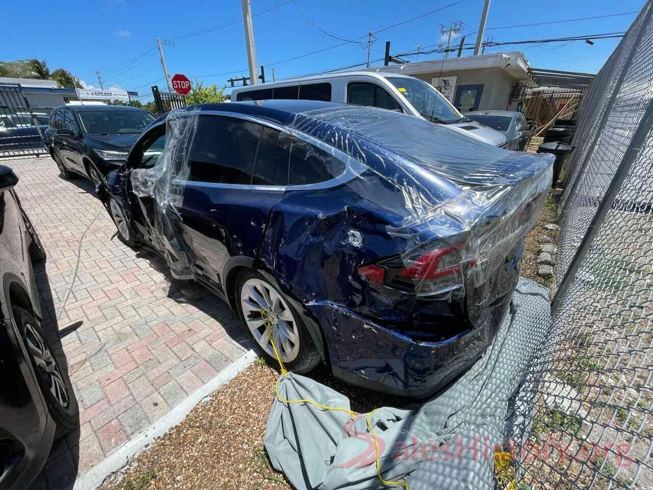 5YJXCBE23HF043997 2017 TESLA MODEL X