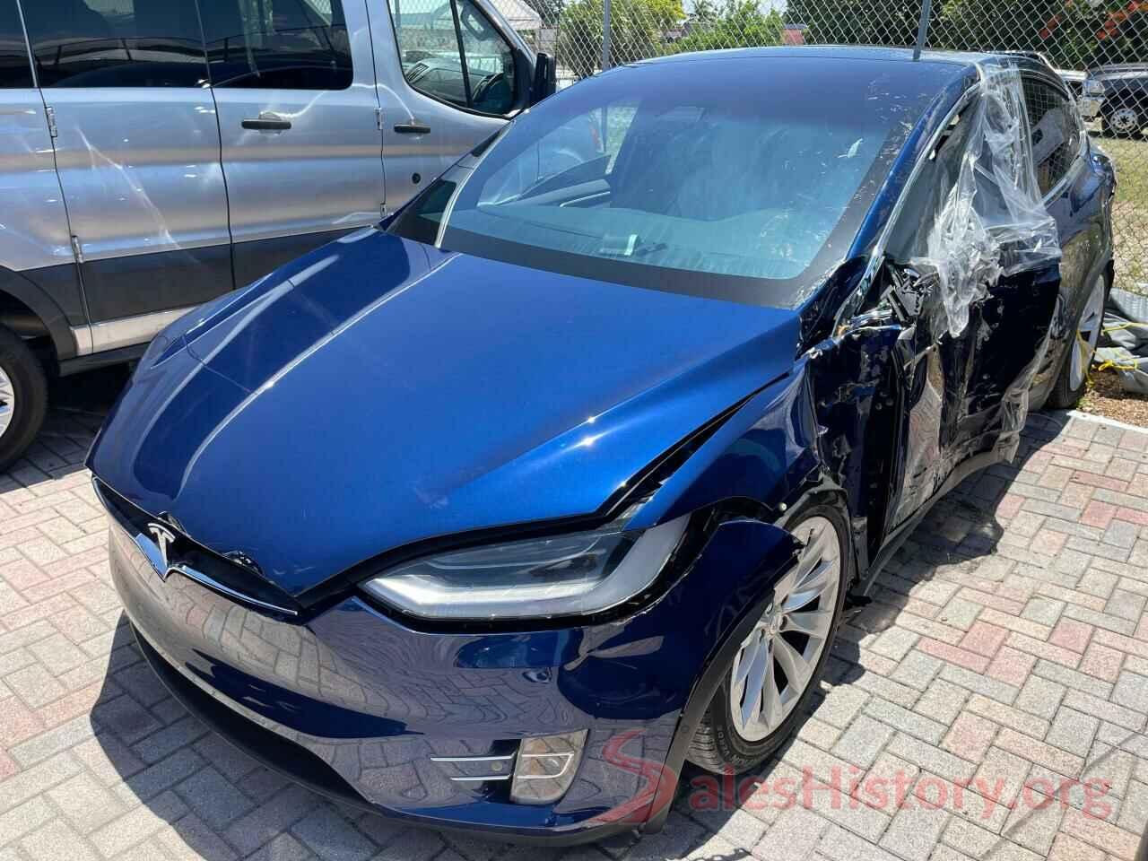 5YJXCBE23HF043997 2017 TESLA MODEL X