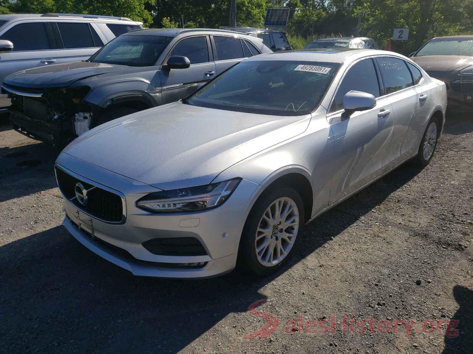 LVY982MK1JP038121 2018 VOLVO S90