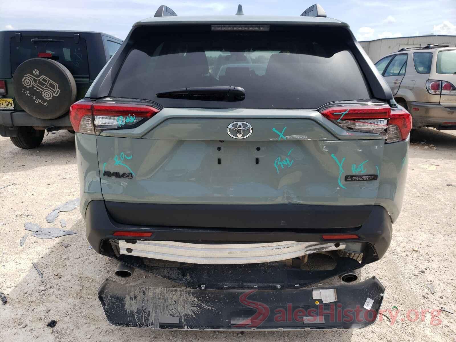 2T3J1RFV5KC030085 2019 TOYOTA RAV4