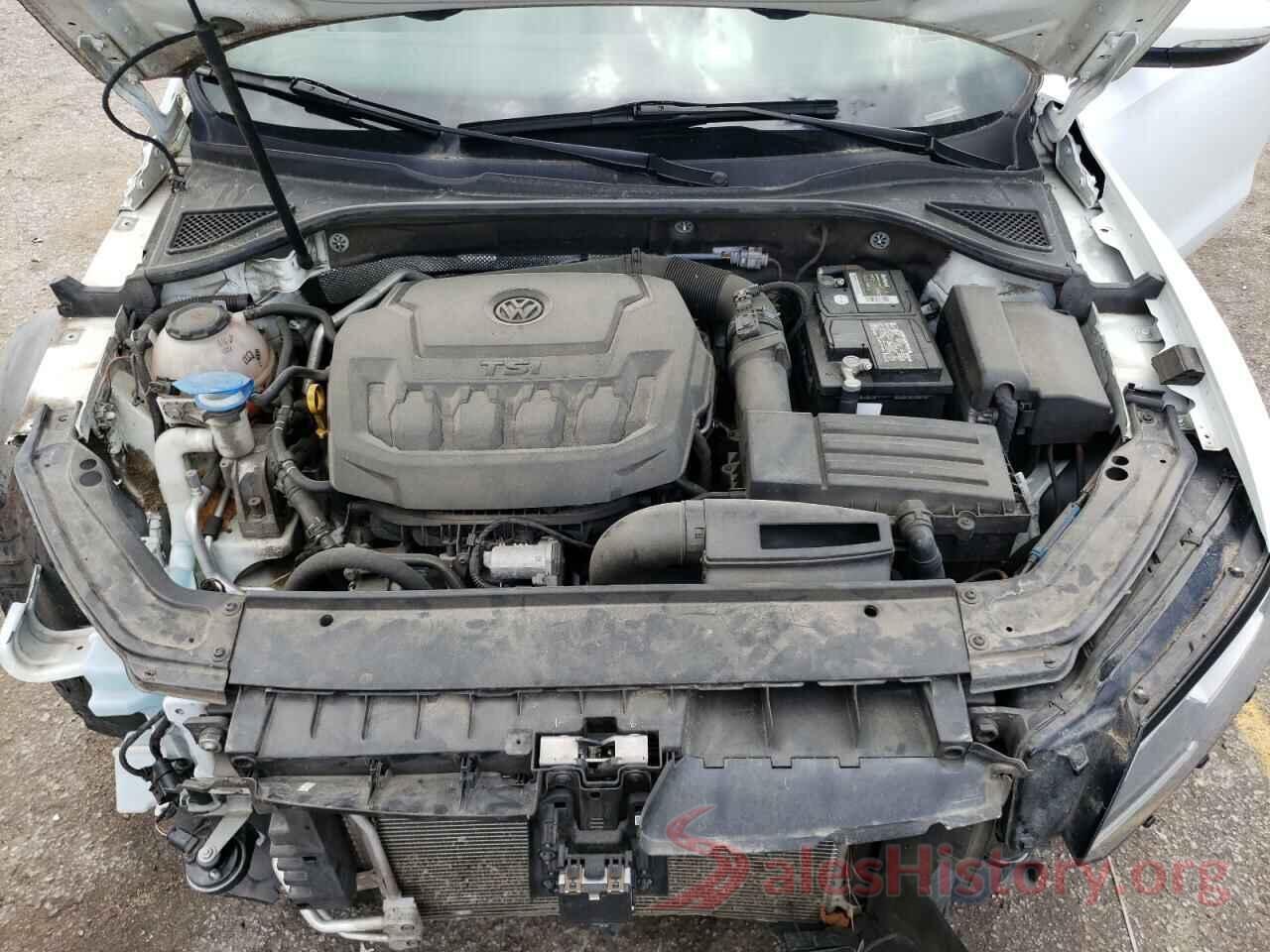 1VWBA7A38JC043425 2018 VOLKSWAGEN PASSAT